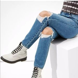 American Eagle mom jeans